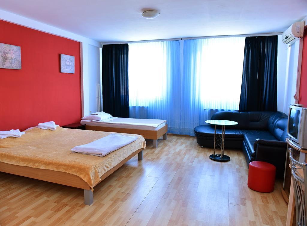 Hostel Milkaza Novi Sad Eksteriør bilde