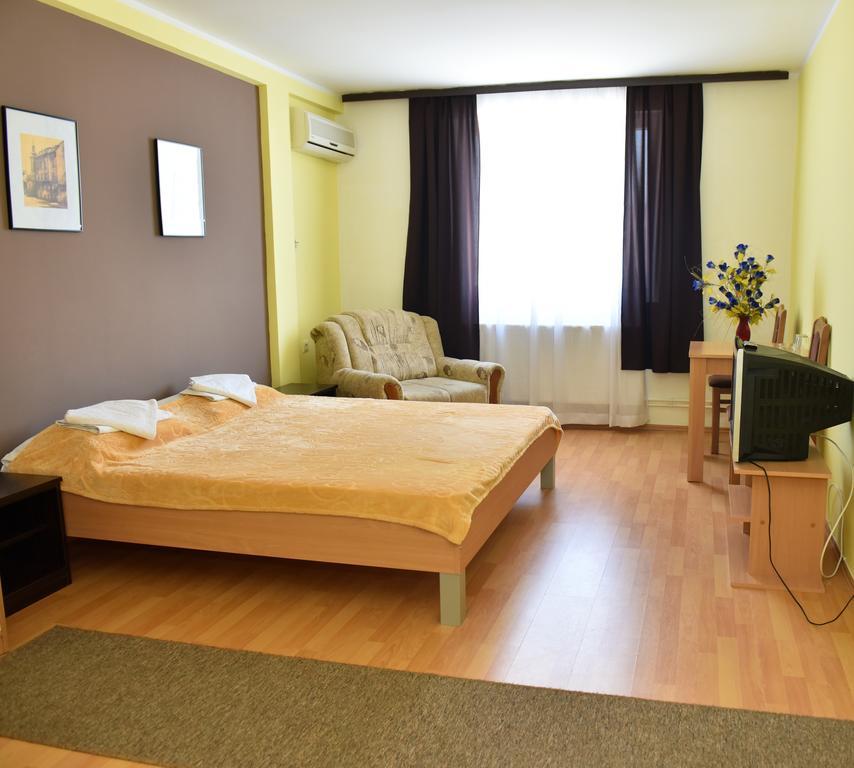 Hostel Milkaza Novi Sad Eksteriør bilde