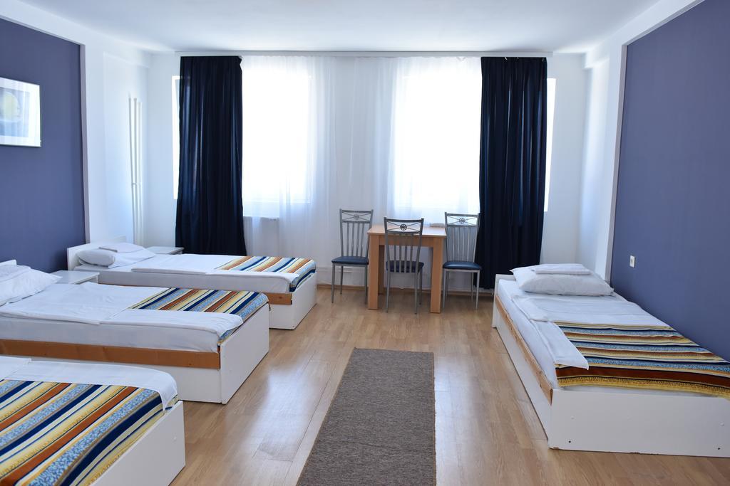 Hostel Milkaza Novi Sad Eksteriør bilde