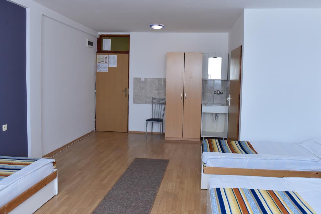 Hostel Milkaza Novi Sad Eksteriør bilde
