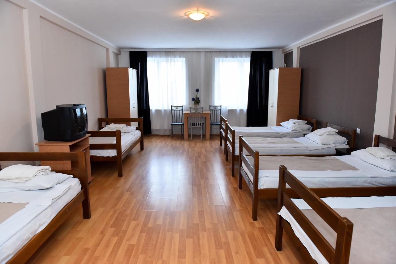 Hostel Milkaza Novi Sad Eksteriør bilde