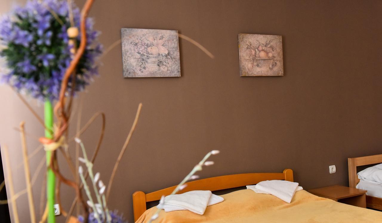 Hostel Milkaza Novi Sad Eksteriør bilde