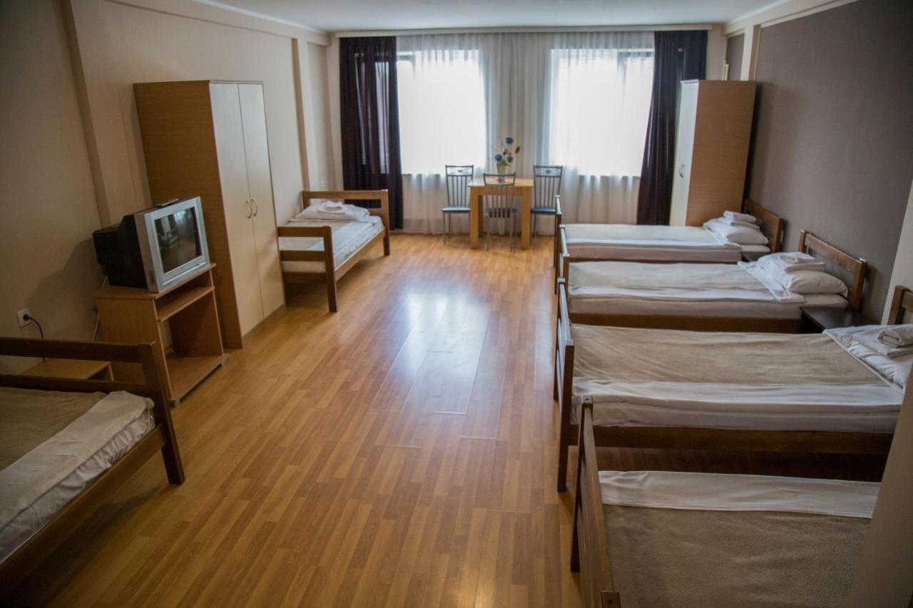 Hostel Milkaza Novi Sad Eksteriør bilde