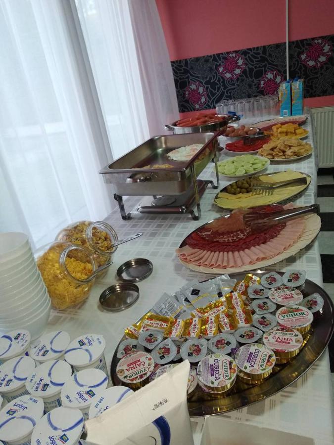 Hostel Milkaza Novi Sad Eksteriør bilde